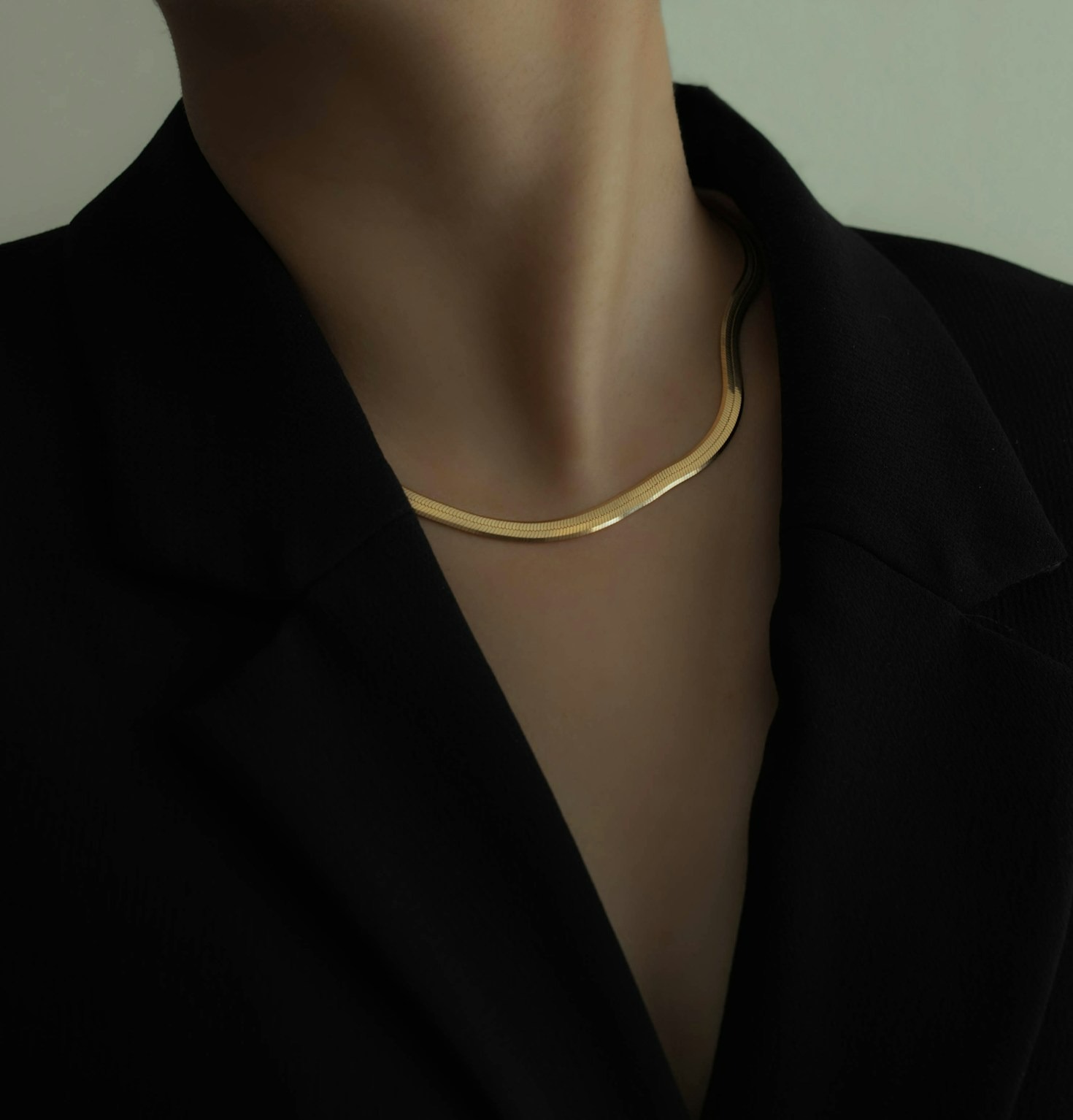 Lighting Secrets for Jewelry-centric Portraits